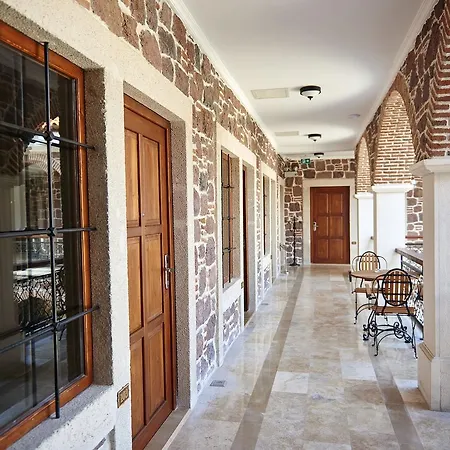 מלון L'agora Old Town & Bazaar 3*