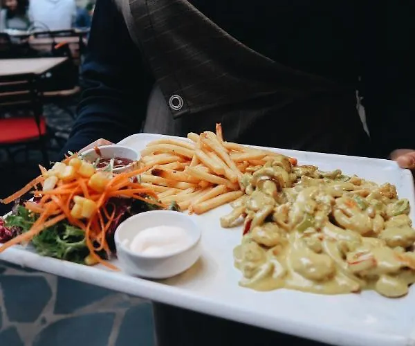 L'agora Old Town & Bazaar Hotel 3*