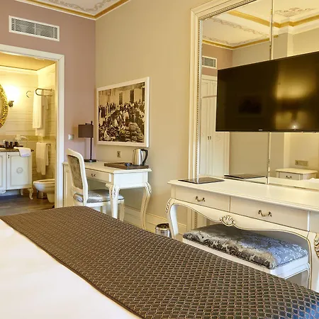 Hotel L'agora Old Town & Bazaar