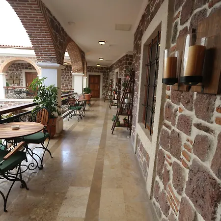 L'agora Old Town Hotel&bazaar Hotel