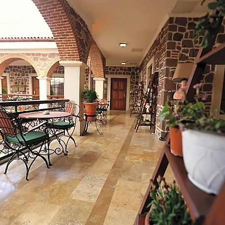 L'agora Old Town & Bazaar Hotel 3*