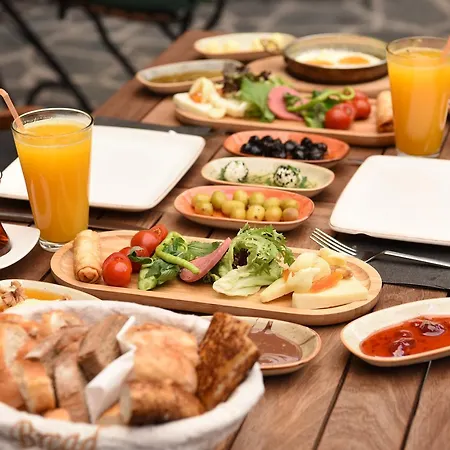 L'agora Old Town Hotel&bazaar 3*