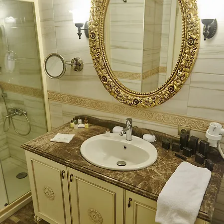 Hotell L'agora Old Town & Bazaar 3*