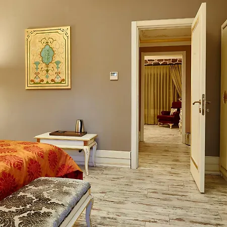 Hotel L'agora Old Town Hotel&bazaar 3*