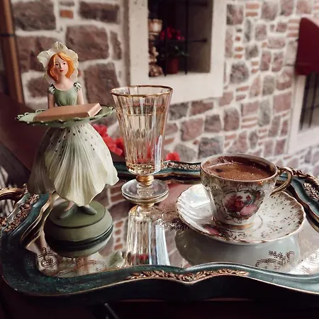 L'agora Old Town & Bazaar Hotel