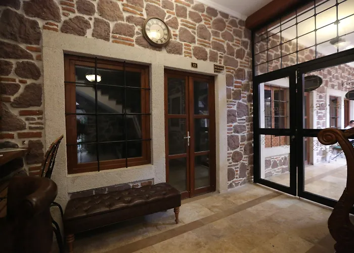 L'agora Old Town Hotel&bazaar 3*