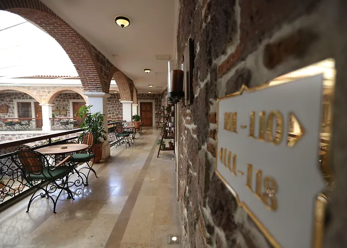 L'agora Old Town & Bazaar 3* İzmir