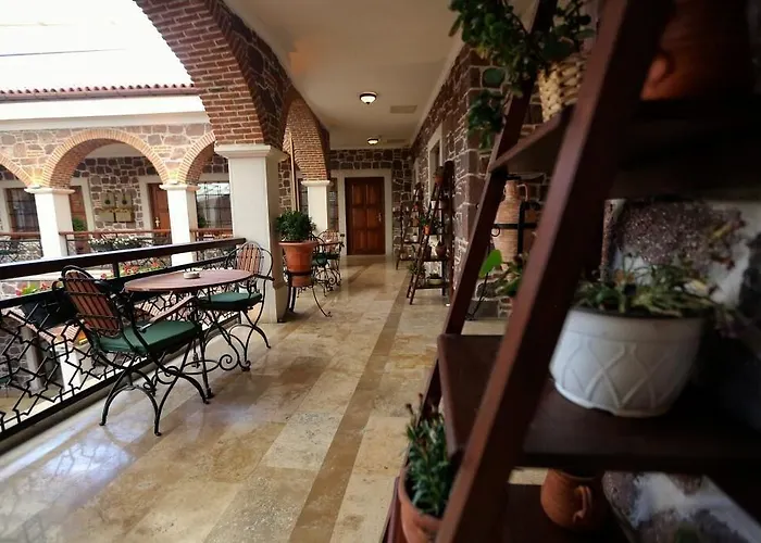 L'agora Old Town & Bazaar 3* İzmir