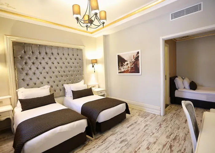 L'agora Old Town Hotel&bazaar 3*