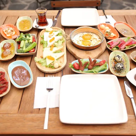 L'agora Old Town & Bazaar 3* イズミル